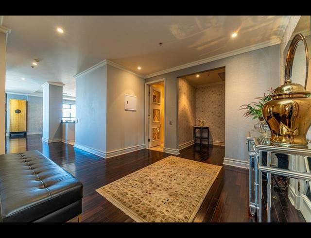 3 BEDROOM APARTMENT FOR SALE IN SANDOWN